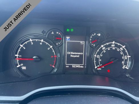 Used 2020 Toyota 4Runner SR5 Premium AWD/4WD image 9