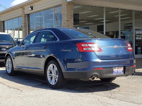 Used 2016 Ford Taurus SEL w/ Equipment Group 201A image 3