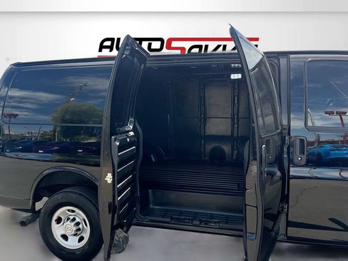 Used 2023 Chevrolet Express 2500 w/ Driver Convenience Package RWD image 23