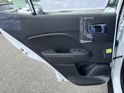 Certified 2025 Hyundai Venue Limited image 47