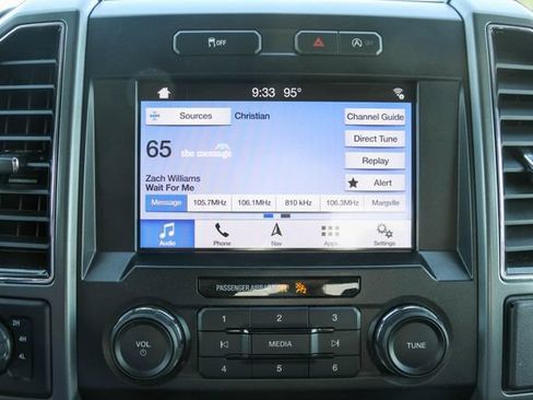 Used 2019 Ford F150 XLT w/ Equipment Group 302A Luxury AWD/4WD image 24