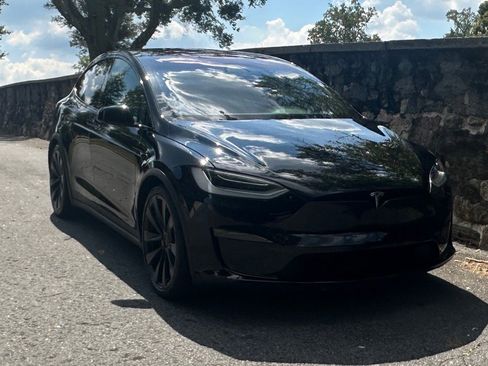 Used 2022 Tesla Model X image 14