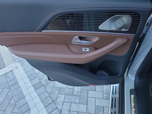 Used 2025 Mercedes-Benz GLE 450e 4MATIC image 22