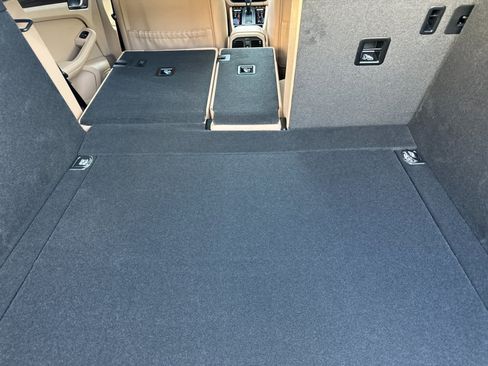 New 2026 Porsche Macan S image 16