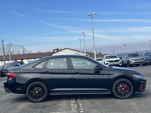 New 2026 Volkswagen Jetta GLI Autobahn image 8