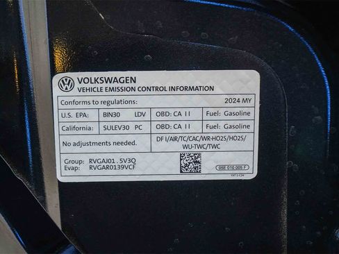 Used 2024 Volkswagen Taos S image 28