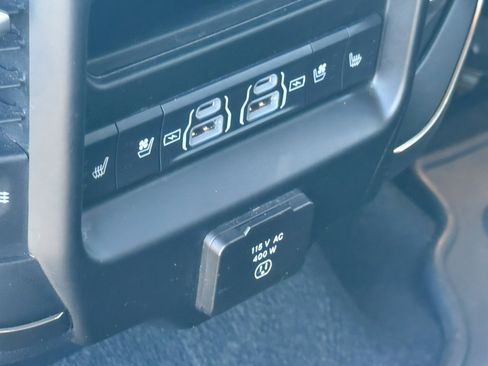 Used 2021 RAM 1500 Limited image 31