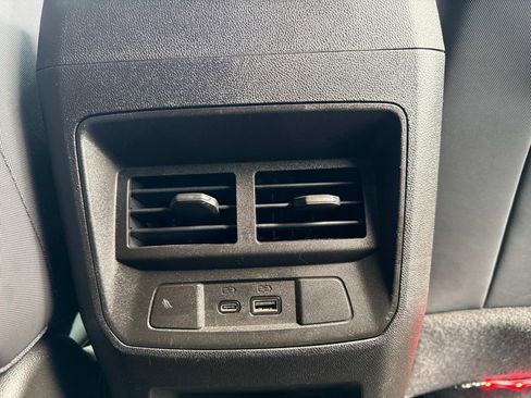 Used 2024 Chevrolet Colorado Z71 w/ Z71 Convenience Package 2 image 9