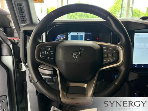 Used 2021 Ford Bronco First Edition AWD/4WD image 15