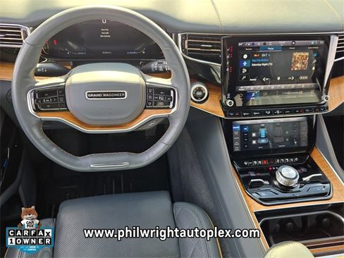 Used 2023 Jeep Grand Wagoneer Series III image 13