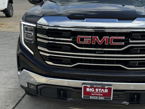 Used 2025 GMC Sierra 1500 SLT RWD image 6