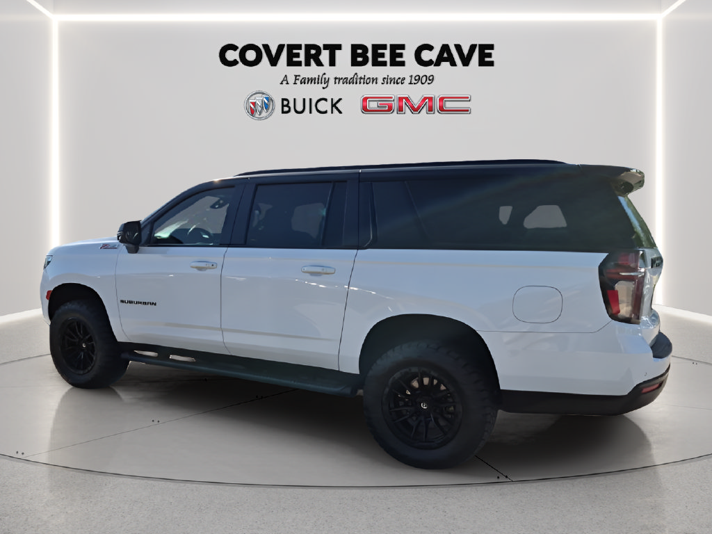 Used 2023 Chevrolet Suburban Z71 w/ Luxury Package AWD/4WD image 6