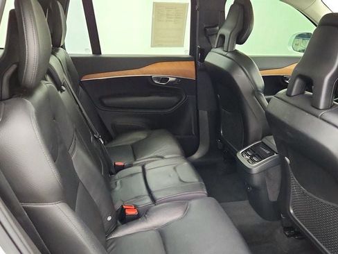 Used 2021 Volvo XC90 T6 Momentum AWD/4WD image 22