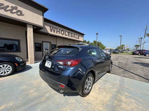 Used 2014 MAZDA MAZDA3 i Sport FWD image 7
