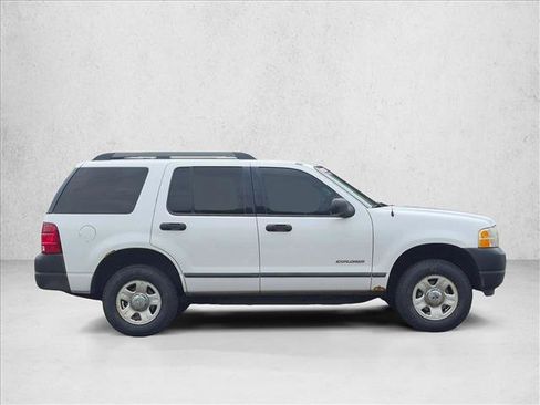 Used 2005 Ford Explorer XLS AWD/4WD image 4