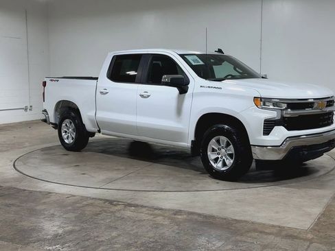 Used 2023 Chevrolet Silverado 1500 LT w/ Work Truck Package AWD/4WD image 2