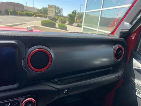Used 2021 Jeep Gladiator Mojave AWD/4WD image 26
