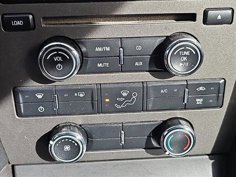 Used 2014 Ford Mustang Convertible image 19