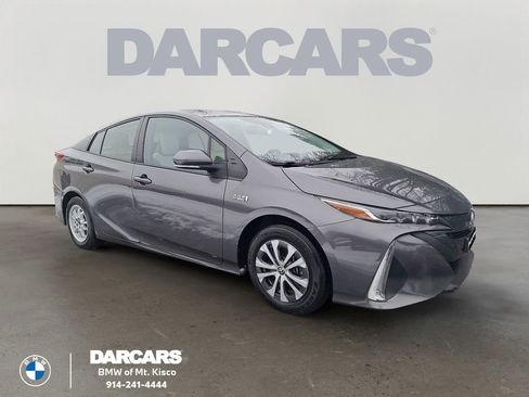 Used 2021 Toyota Prius Prime LE image 1