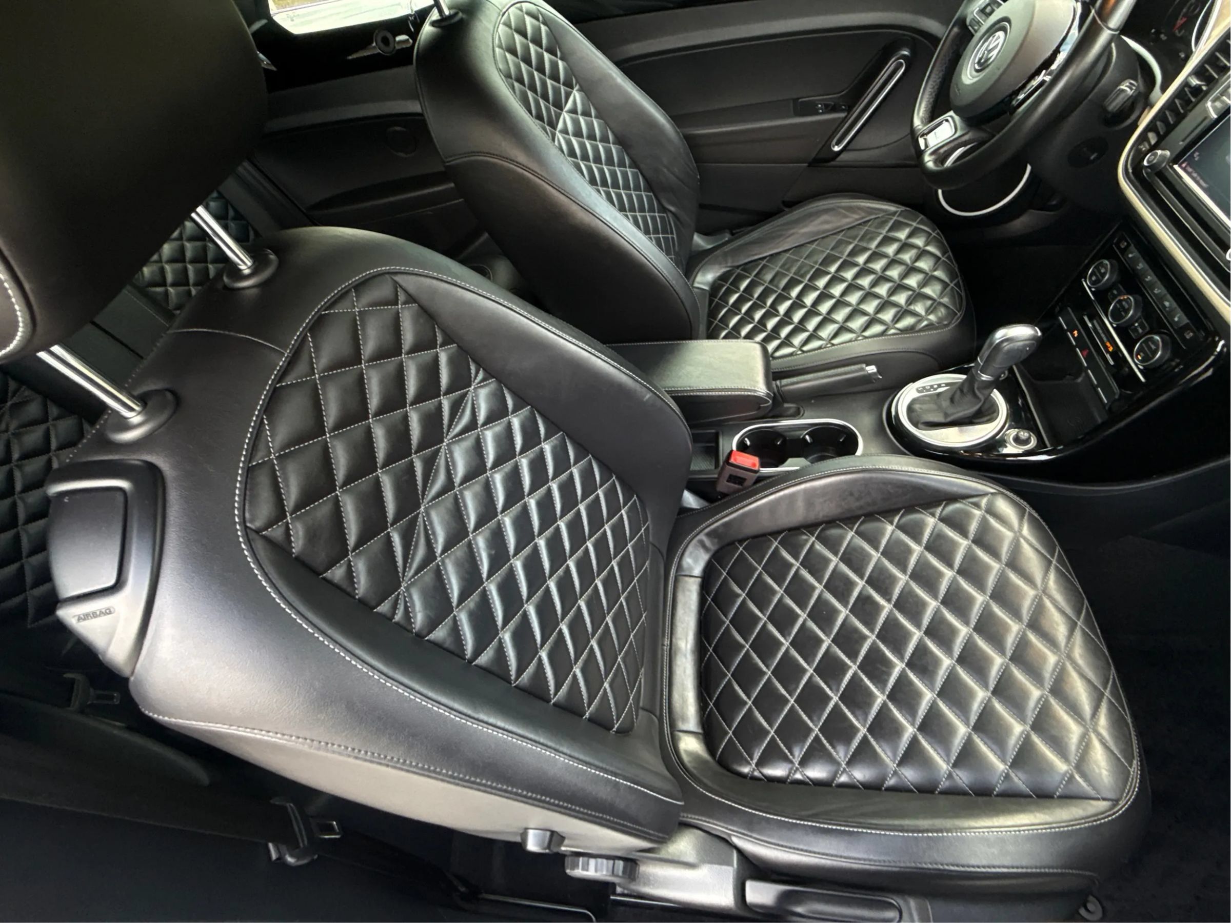 Used 2019 Volkswagen Beetle 2.0T Final Edition SEL FWD image 14