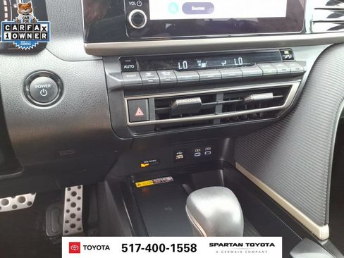 Used 2026 Toyota Camry SE FWD image 20