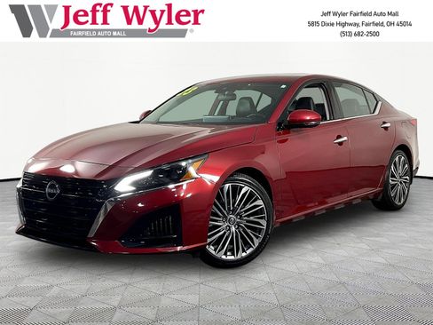 Used 2023 Nissan Altima 2.5 SL FWD image 1