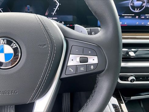 Used 2025 BMW X5 sDrive40i w/ Premium Package RWD image 21