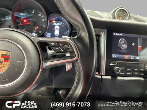 Used 2017 Porsche Macan AWD/4WD image 30