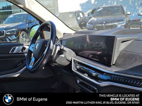Used 2025 BMW X7 xDrive40i w/ Executive Package AWD/4WD image 13