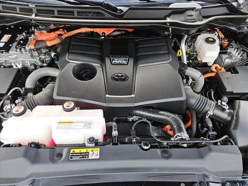 Certified 2024 Toyota Sequoia Platinum image 24