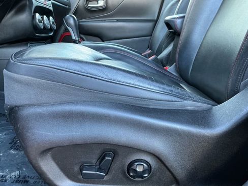 Used 2016 Jeep Renegade Trailhawk w/ Premium Trailhawk Package image 24