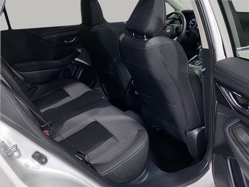 Used 2024 Subaru Outback Premium AWD/4WD image 31