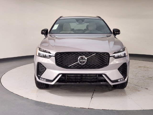 Used 2026 Volvo XC60 B5 Plus w/ Protection Package Premier AWD/4WD image 9