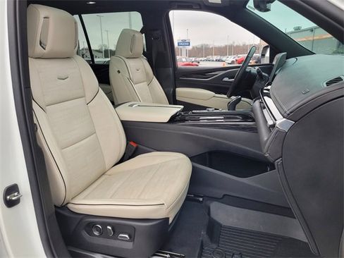 Used 2021 Cadillac Escalade Sport image 16