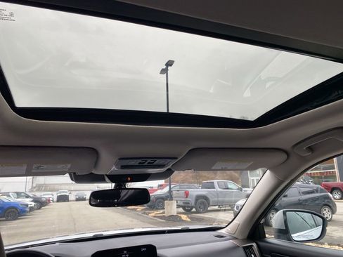 Used 2022 Nissan Pathfinder Platinum w/ Cargo Package image 22