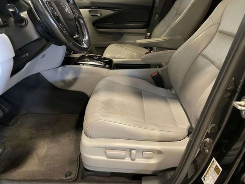Used 2016 Honda Pilot Elite image 13
