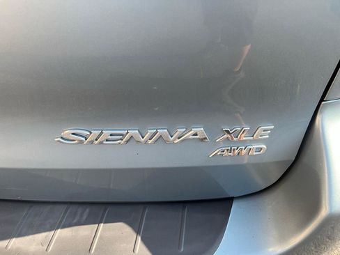 Used 2008 Toyota Sienna XLE Limited AWD/4WD image 7