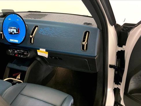 Certified 2025 MINI Cooper Countryman S w/ Comfort Package Max image 23