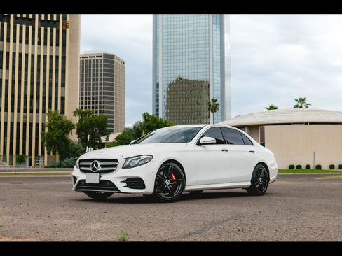 Used 2017 Mercedes-Benz E 300 image 1