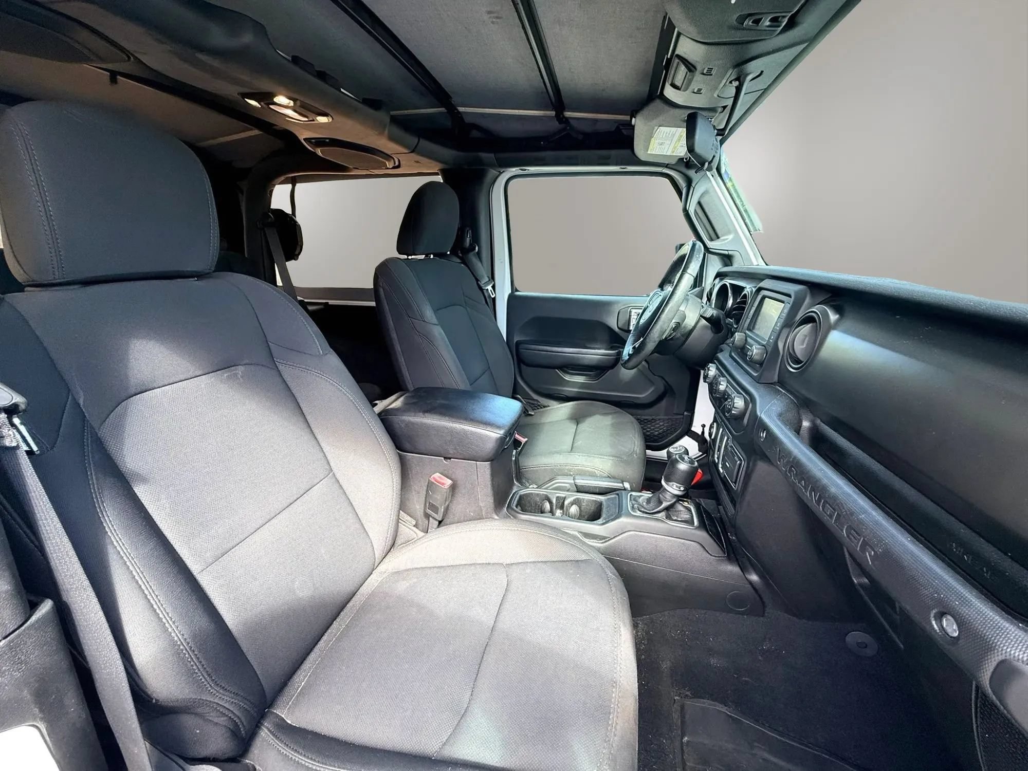 Used 2019 Jeep Wrangler Sport AWD/4WD image 12