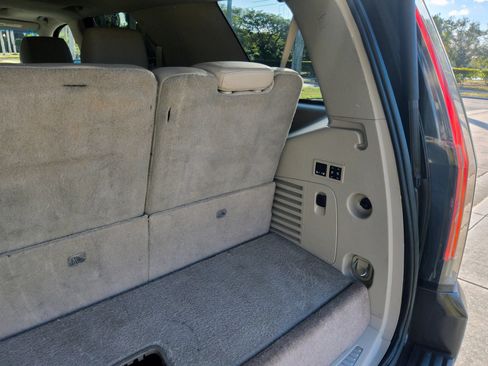 Used 2016 Cadillac Escalade Luxury AWD/4WD image 52