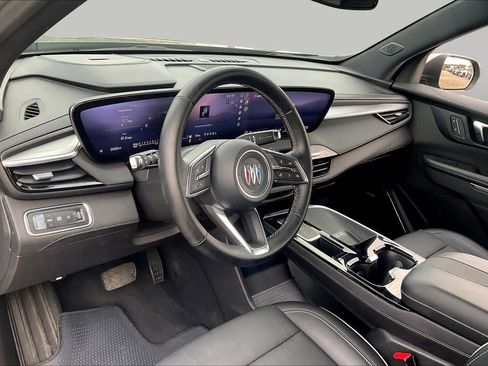 Used 2025 Buick Enclave Preferred FWD image 17