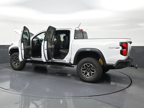 Used 2025 Chevrolet Colorado ZR2 AWD/4WD image 31