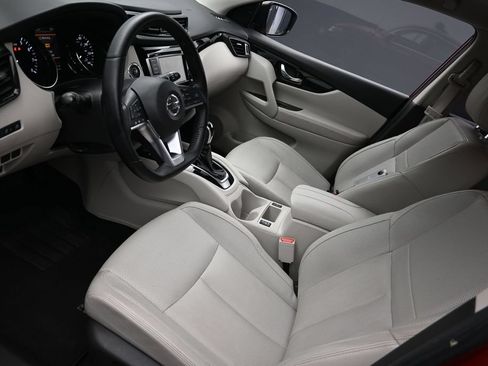 Used 2021 Nissan Rogue Sport SL FWD image 20