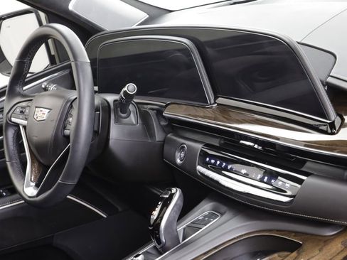 Used 2021 Cadillac Escalade Premium Luxury Platinum AWD/4WD image 25