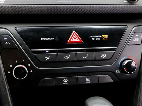 Used 2018 Hyundai Elantra Sport image 18