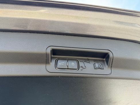 Used 2022 Ford Explorer ST w/ Equipment Group 401A image 7