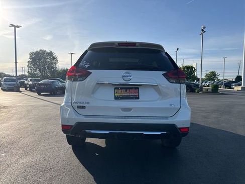 Used 2019 Nissan Rogue SL w/ Premium Package FWD image 6
