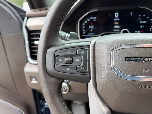 Used 2025 GMC Sierra 1500 Denali AWD/4WD image 16