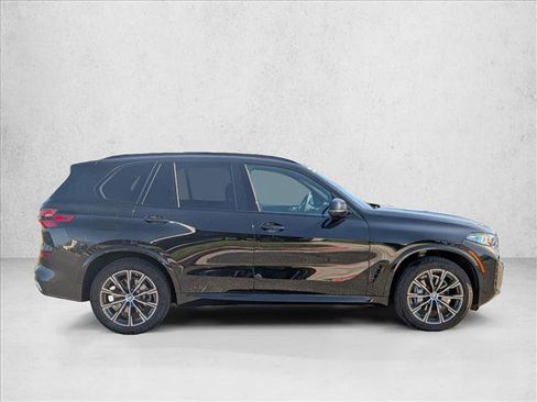 Used 2025 BMW X5 xDrive40i w/ Executive Package image 4